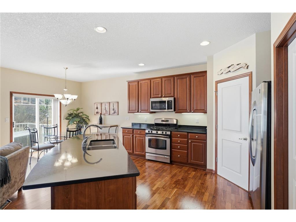 2156 Cedar Grove Trail Eagan MN 55122 7046375 image1