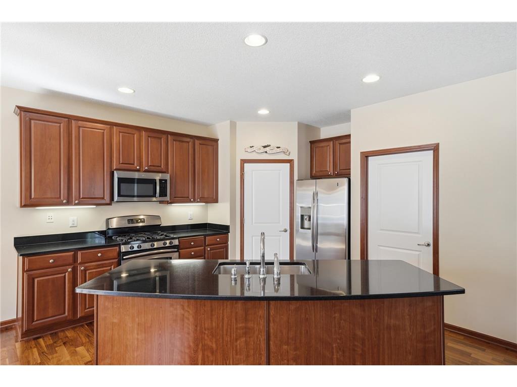 2156 Cedar Grove Trail Eagan MN 55122 7046375 image3