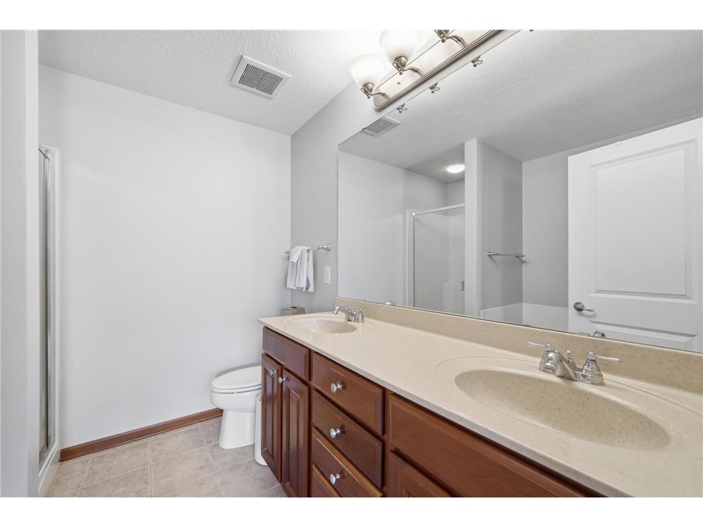 2156 Cedar Grove Trail Eagan MN 55122 7046375 image32