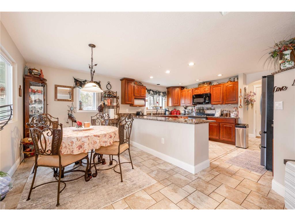 21564 Sugarbush Lane Cohasset MN 55721 6810876 image10