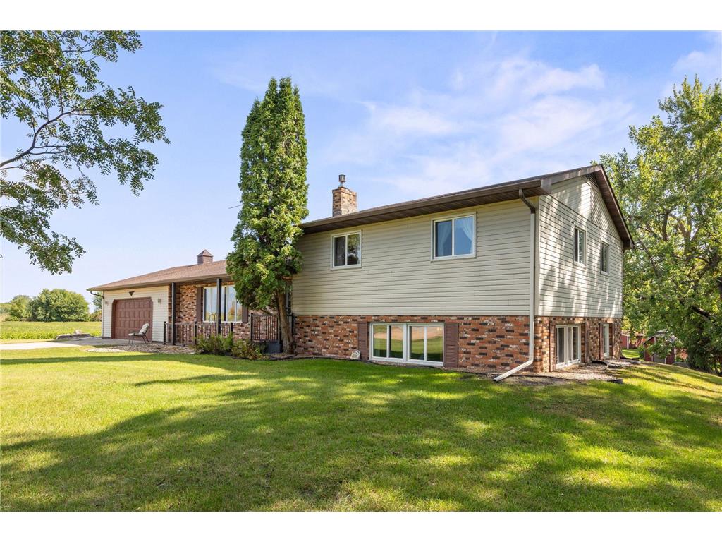 21575 York Road Hutchinson MN 55350 6782251 image1