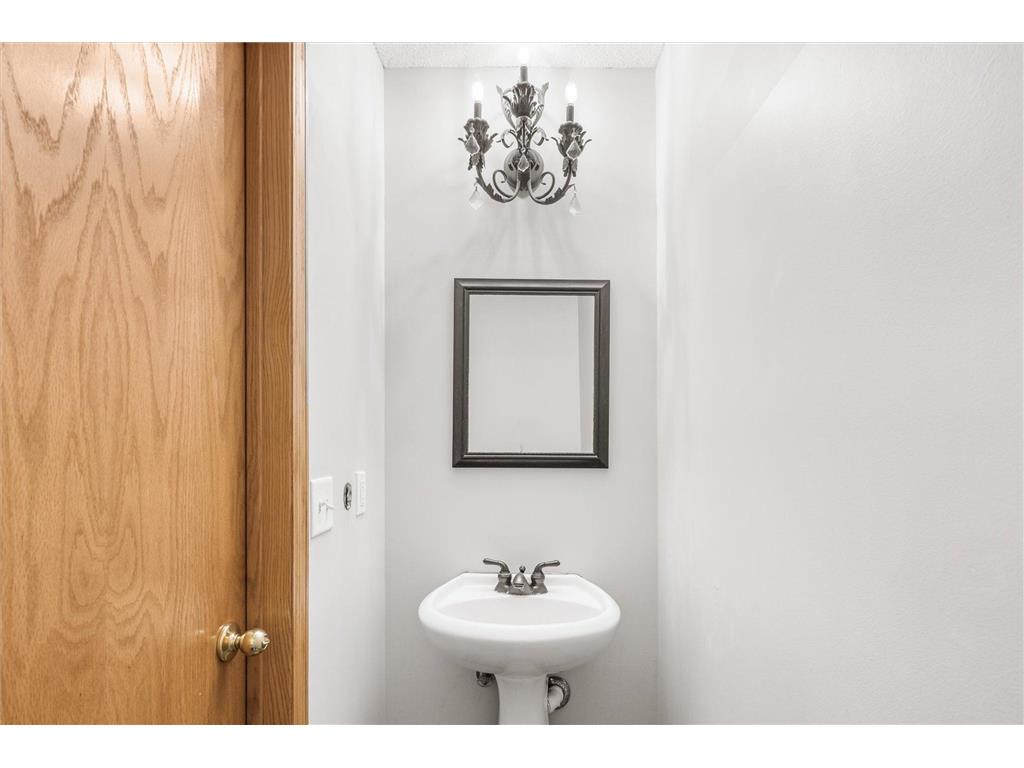 2159 Cleveland Way S Cambridge MN 55008 6780110 image17