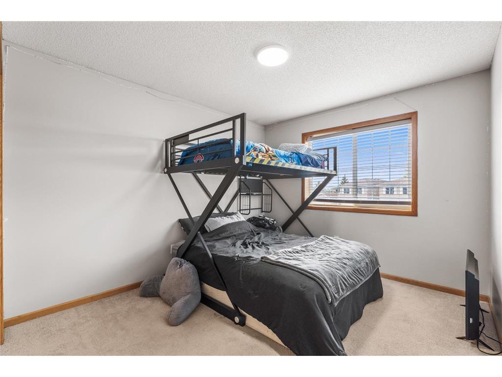 2159 Cleveland Way S Cambridge MN 55008 6780110 image23