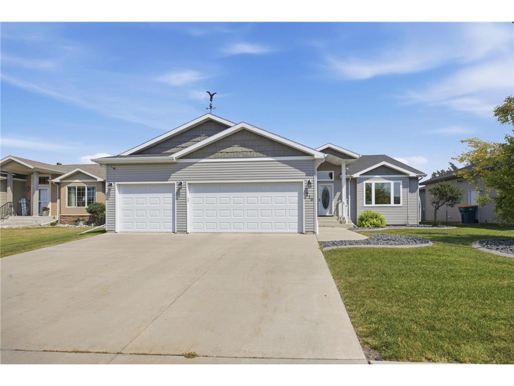 216 30th Avenue E West Fargo ND 58078 7113514 image1