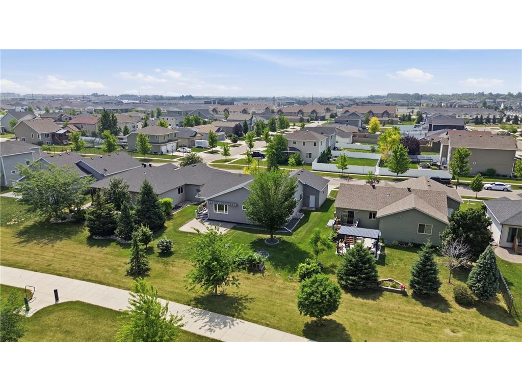 216 30th Avenue E West Fargo ND 58078 7113514 image3