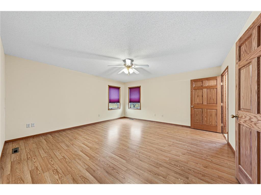 216 3rd Street NE New Richland MN 56072 7028720 image15