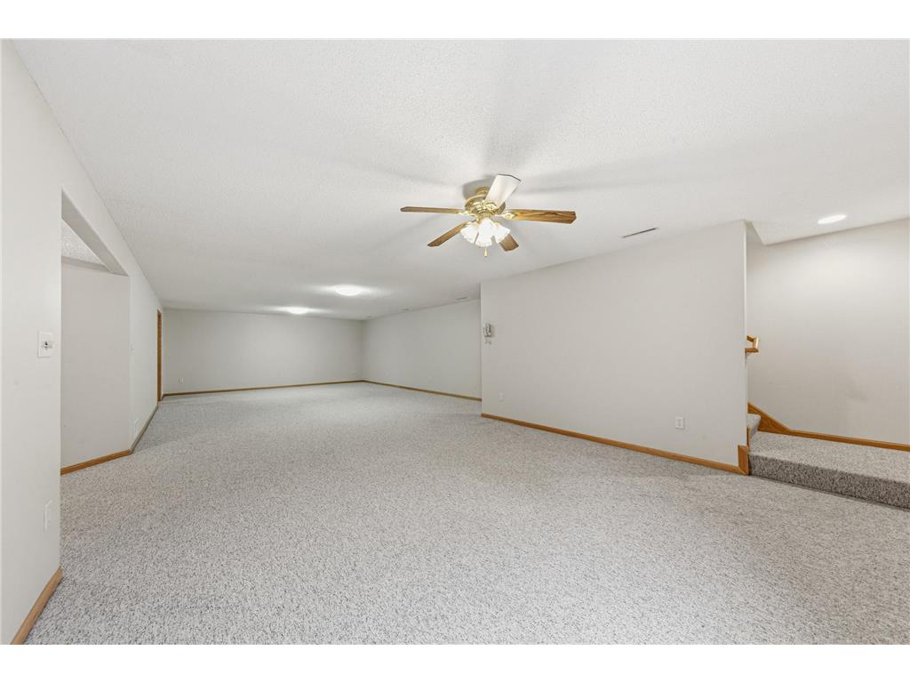 216 3rd Street NE New Richland MN 56072 7028720 image21