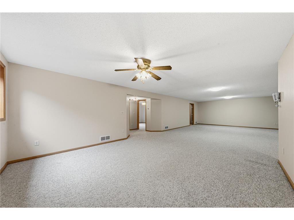 216 3rd Street NE New Richland MN 56072 7028720 image22