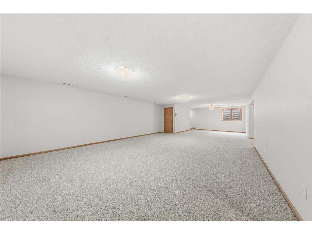 216 3rd Street NE New Richland MN 56072 7028720 image23