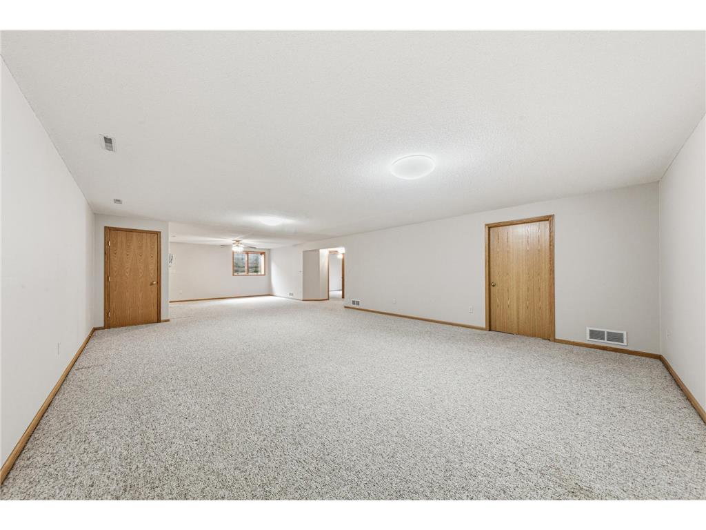 216 3rd Street NE New Richland MN 56072 7028720 image24