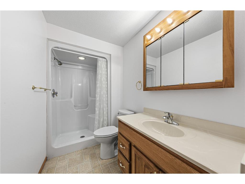 216 3rd Street NE New Richland MN 56072 7028720 image27