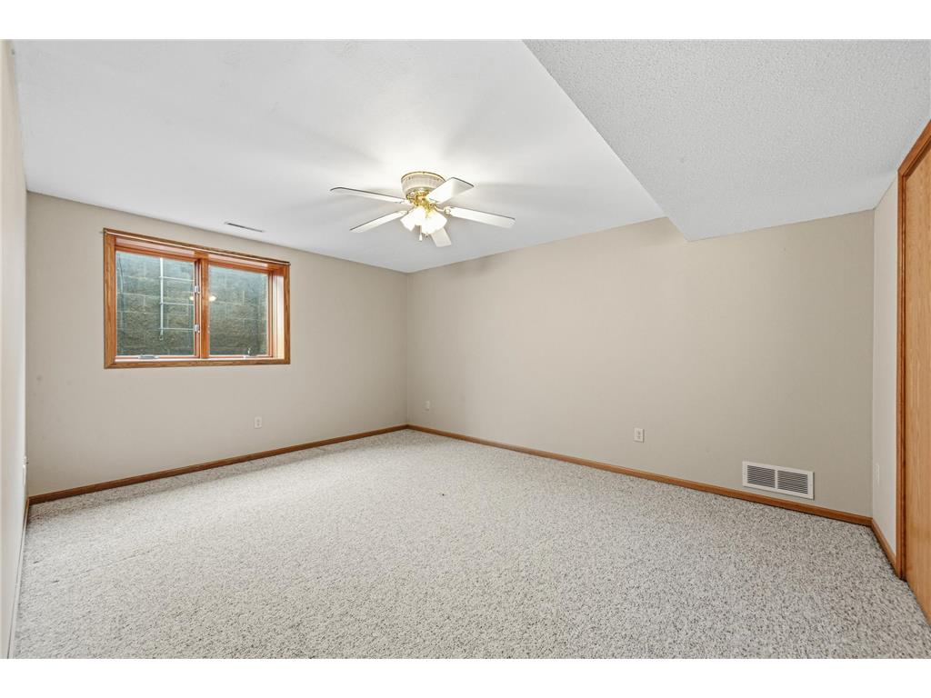 216 3rd Street NE New Richland MN 56072 7028720 image28
