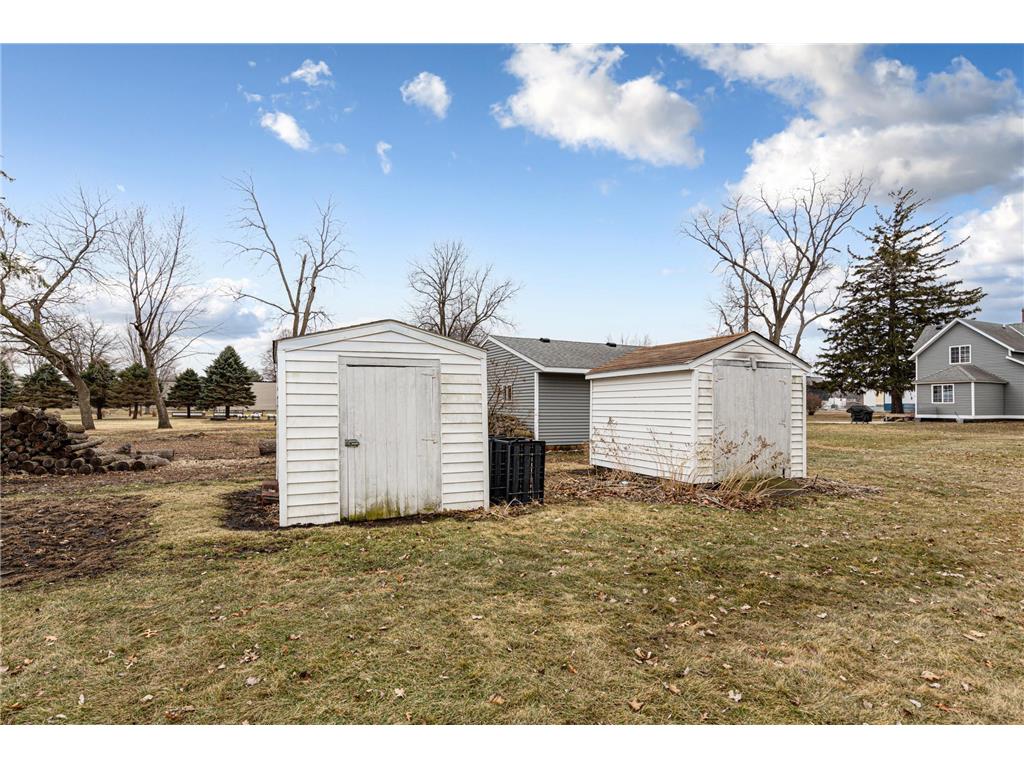 216 3rd Street NE New Richland MN 56072 7028720 image35