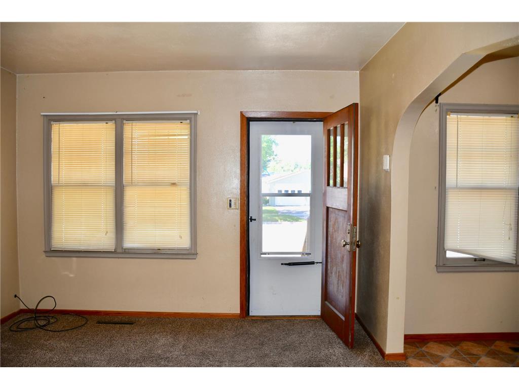 216 6th Street W Thief River Falls MN 56701 6752328 image2