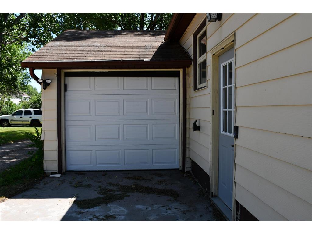 216 6th Street W Thief River Falls MN 56701 6752328 image38