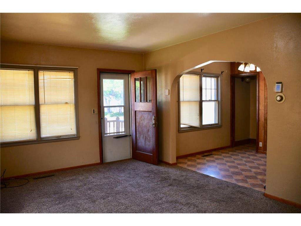 216 6th Street W Thief River Falls MN 56701 6752328 image4