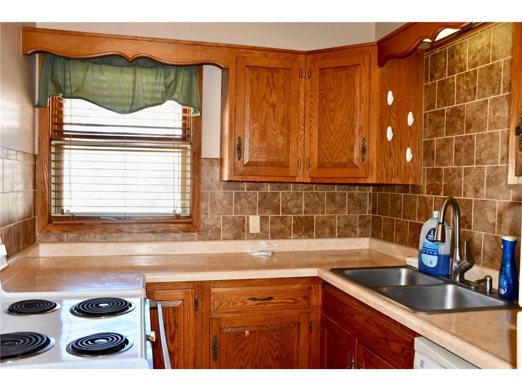 216 6th Street W Thief River Falls MN 56701 7016106 image12