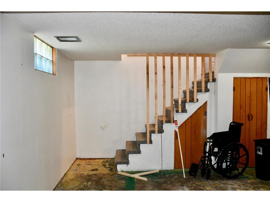 216 6th Street W Thief River Falls MN 56701 7016106 image39