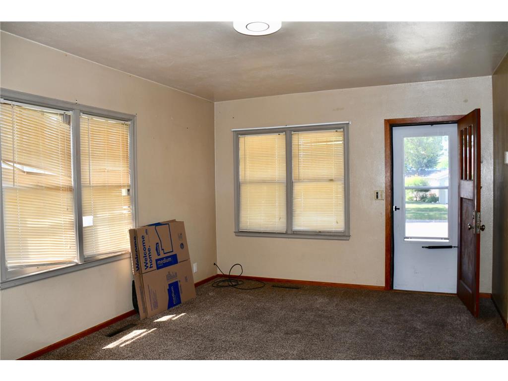 216 6th Street W Thief River Falls MN 56701 7016106 image8