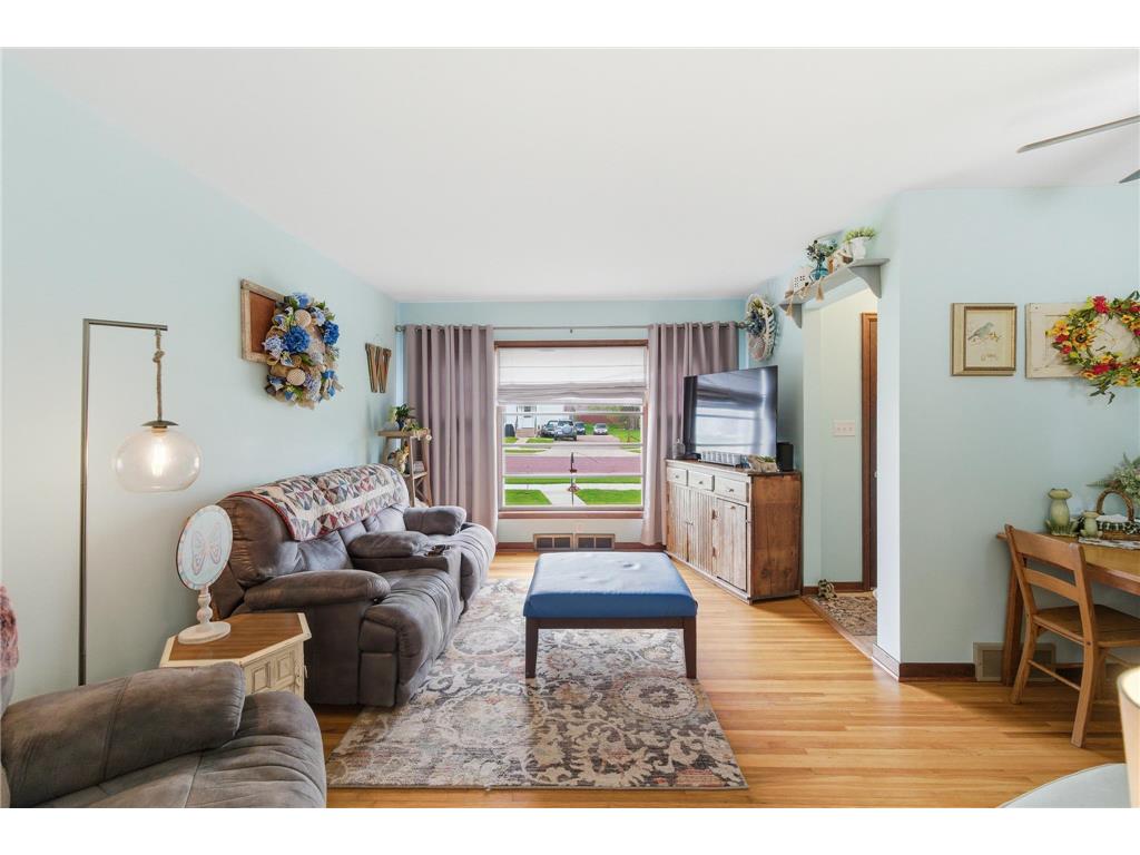 216 7th Avenue SE Waseca MN 56093 7061832 image3