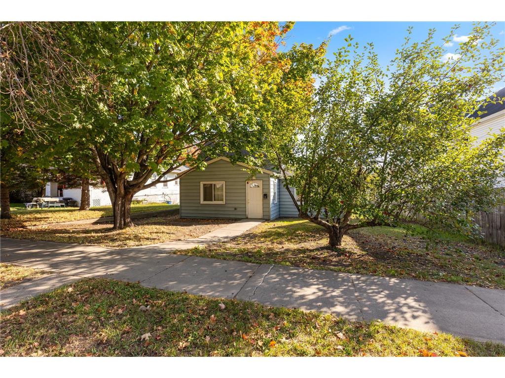 216 7th Street NE Staples MN 56479 6797258 image1