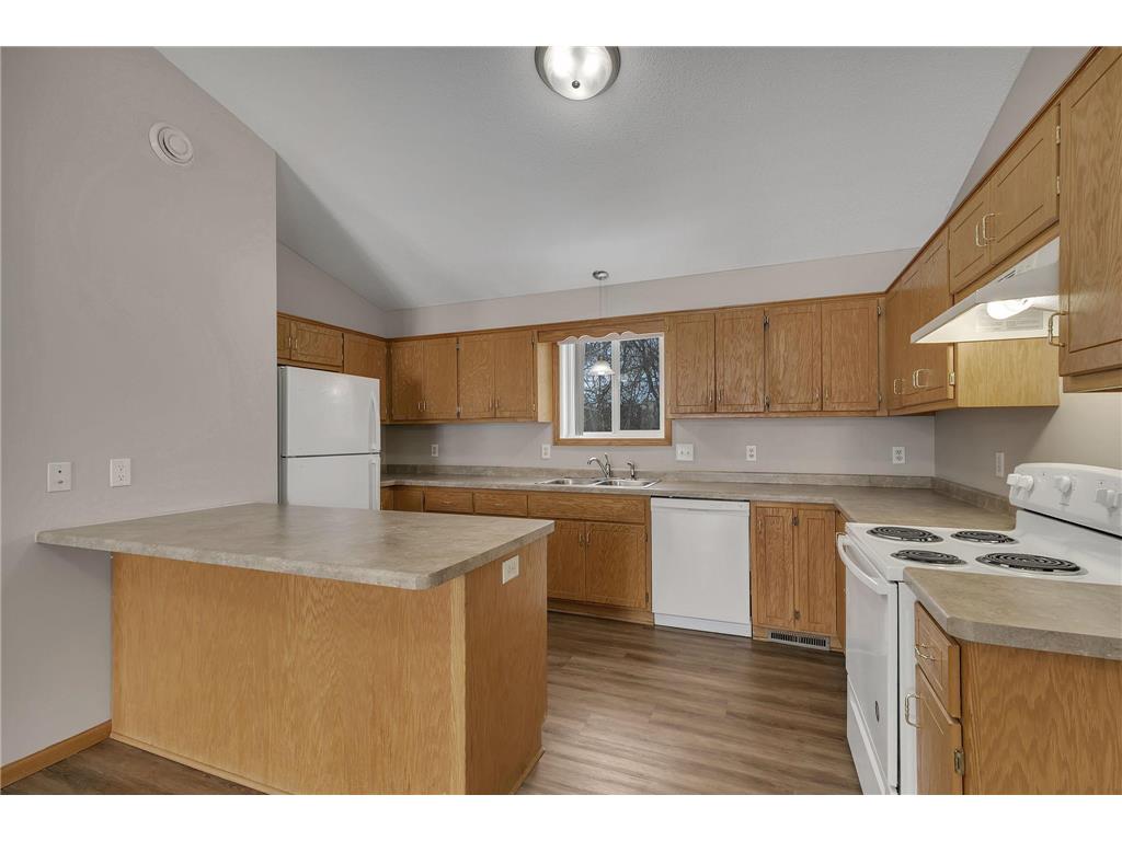 216 Appaloosa Court Braham MN 55006 7038335 image2