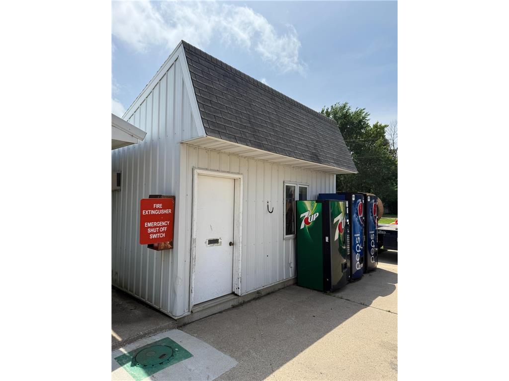 216 County Road 17 E Comfrey MN 56019 6741818 image16