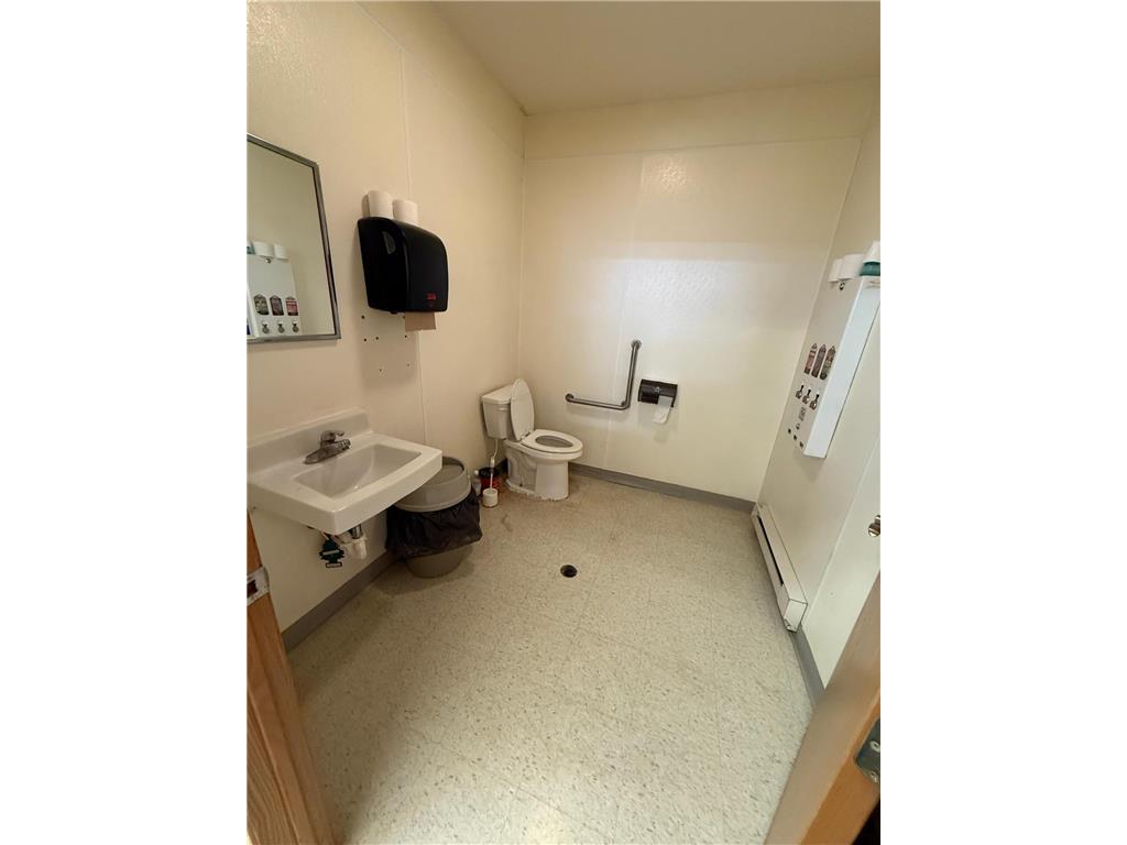 216 County Road 17 E Comfrey MN 56019 6741818 image9