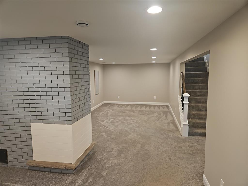 216 Hawes Avenue Shoreview MN 55126 7064698 image24