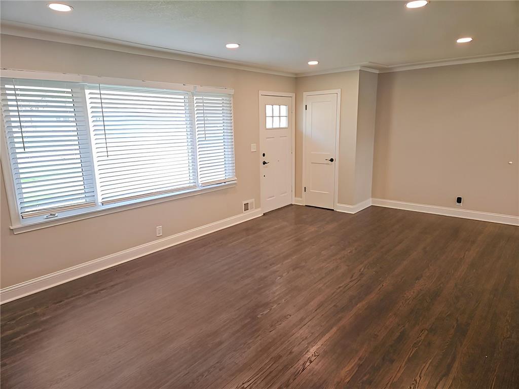 216 Hawes Avenue Shoreview MN 55126 7064698 image4
