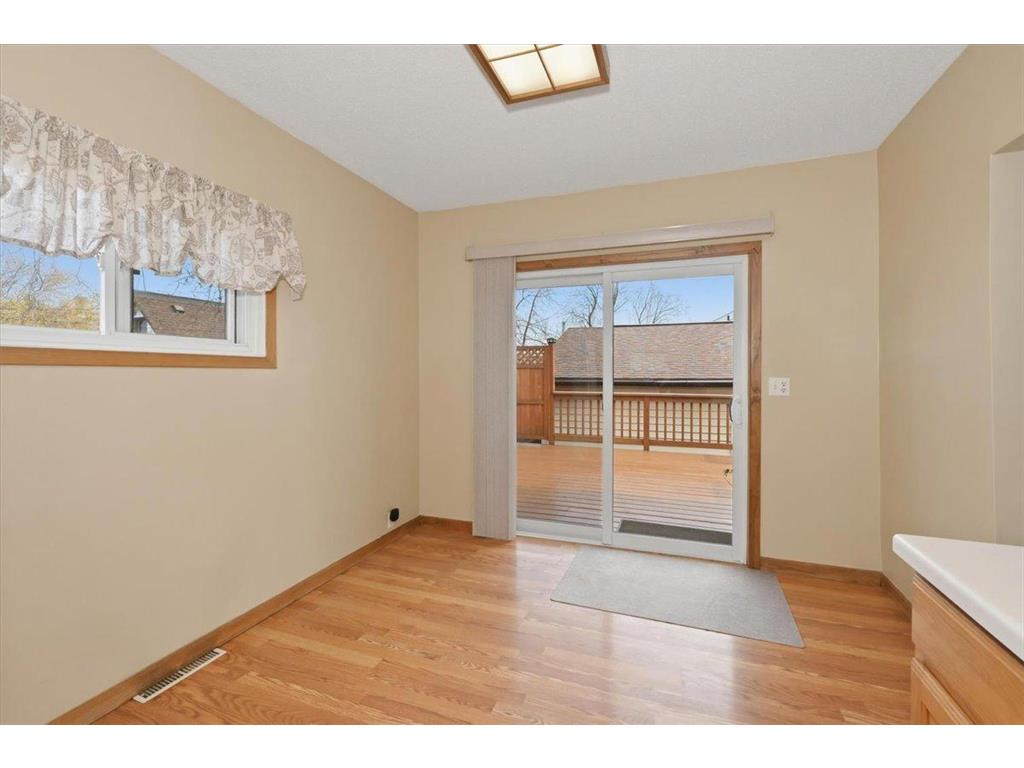 216 N 38th Avenue W Duluth MN 55807 7076440 image10