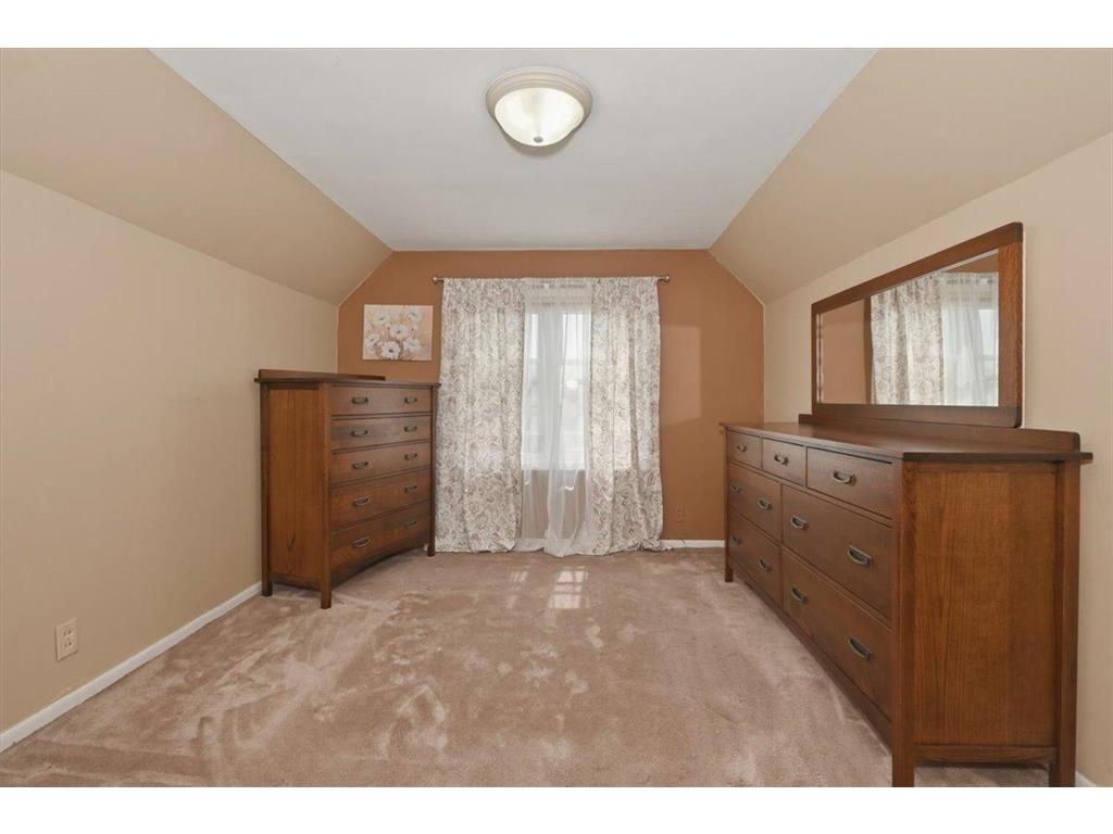 216 N 38th Avenue W Duluth MN 55807 7076440 image14