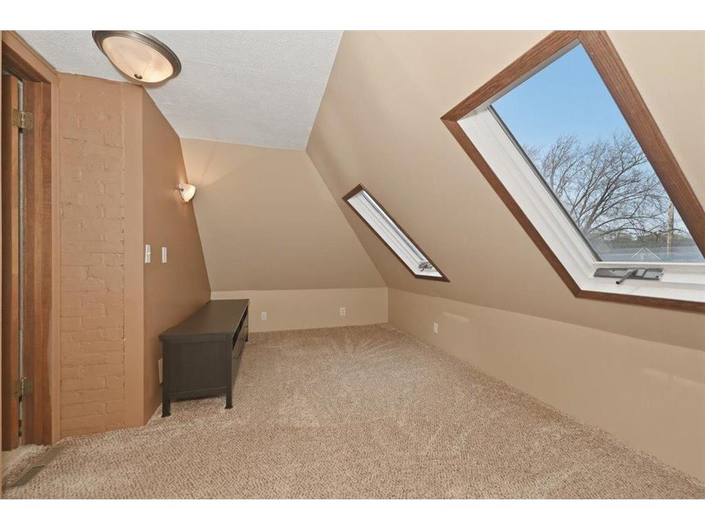 216 N 38th Avenue W Duluth MN 55807 7076440 image20