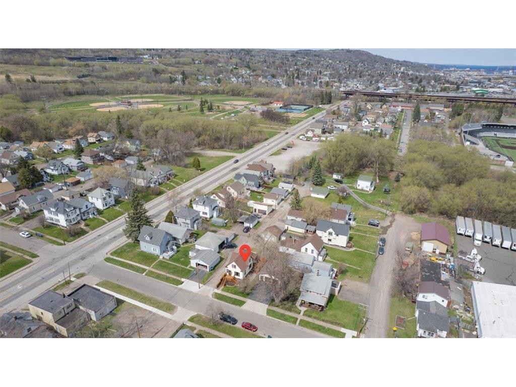 216 N 38th Avenue W Duluth MN 55807 7076440 image35