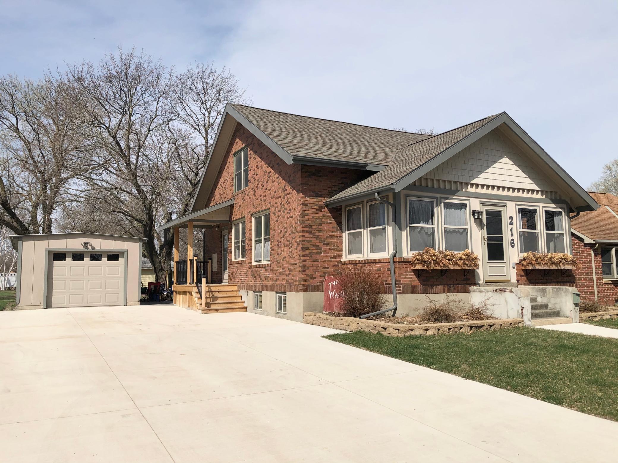 216 N Spring Avenue, Springfield, MN 56087 MLS 5736135 Edina Realty