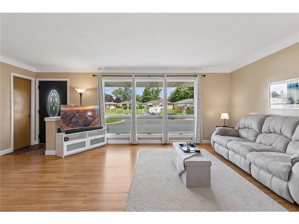 216 Reid Lane South Saint Paul MN 55075 7067523 image10