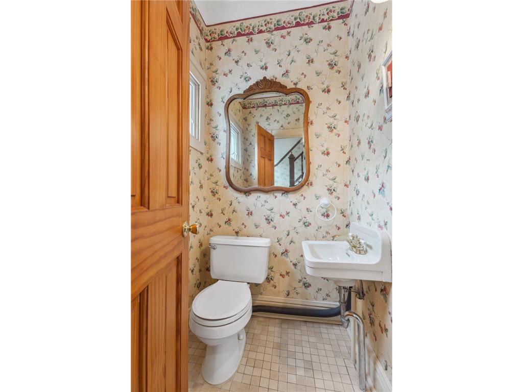 216 Summit Avenue Center City MN 55012 - North Center Lake 7035683 image34