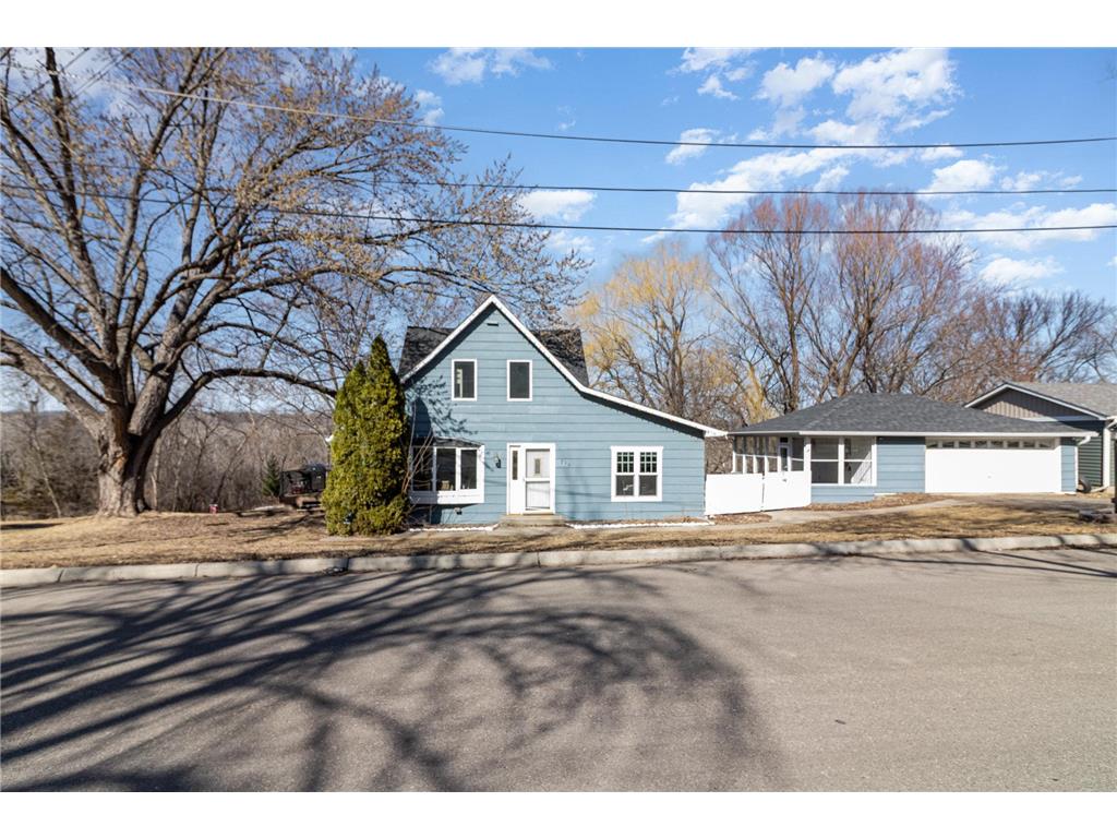 216 W Forest Street Belle Plaine MN 56011 6680855 image1