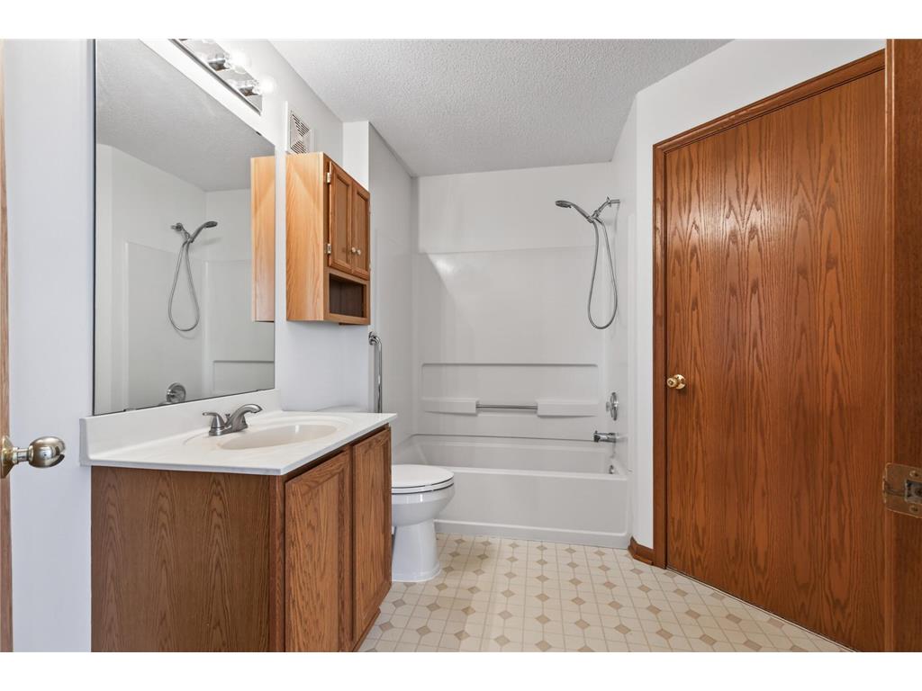 2162 Water Lilly Lane #1002 Eagan MN 55122 7069621 image18