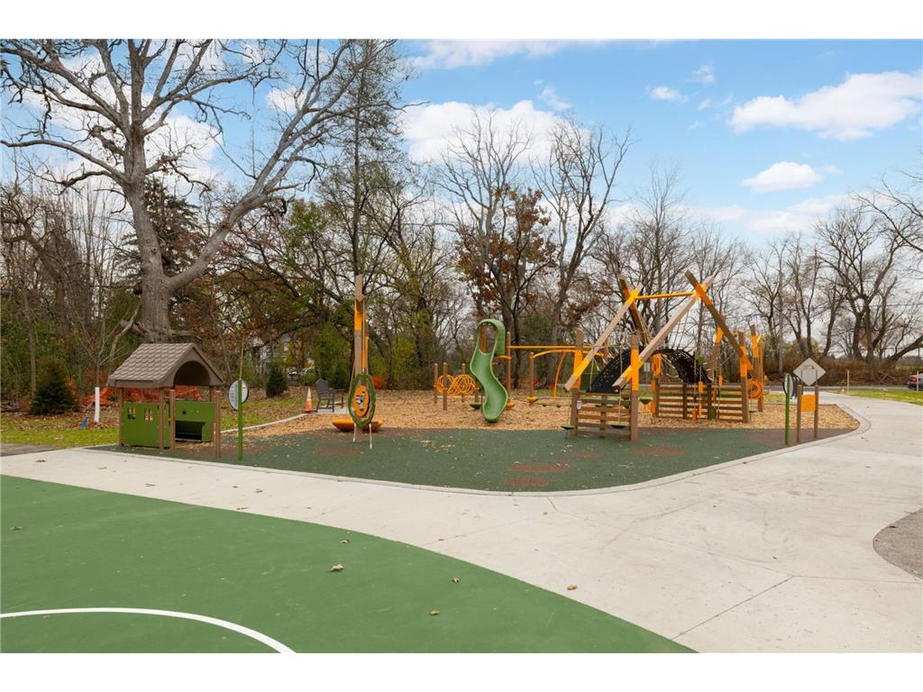 2164 Eustis Roseville MN 55113 7086918 image46