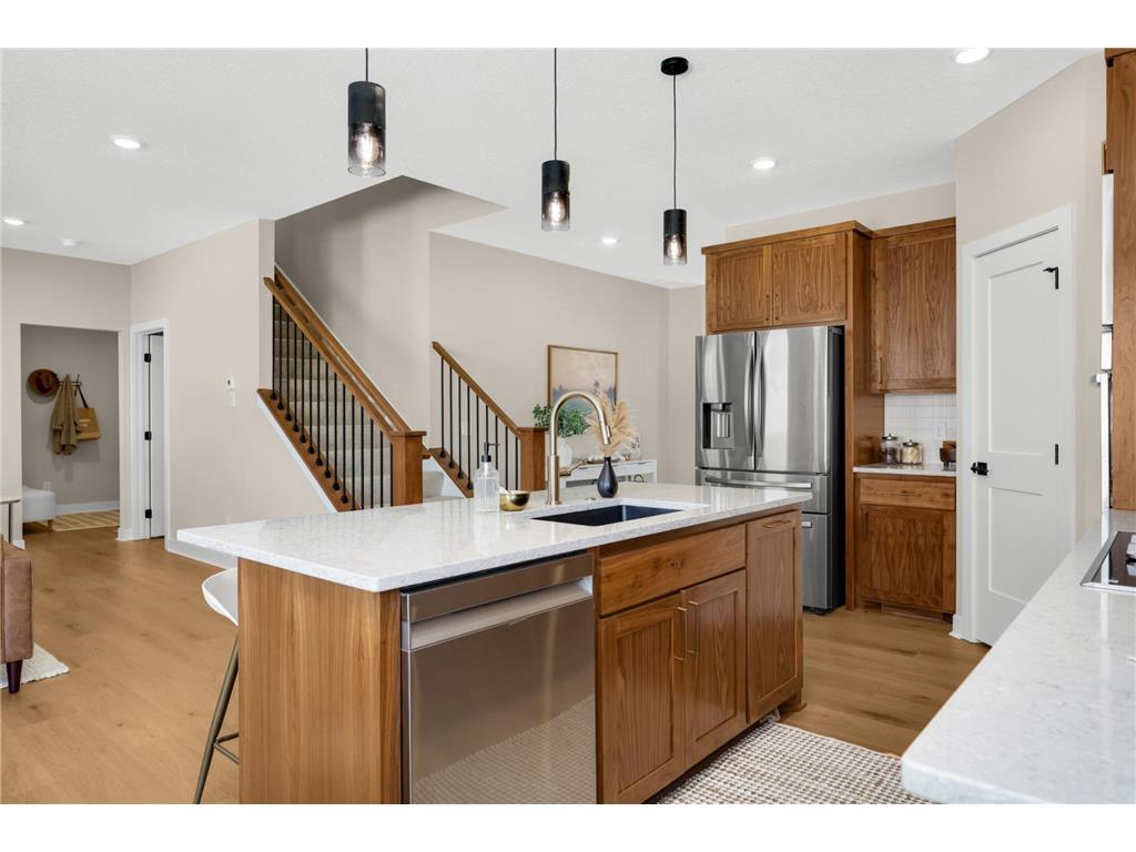 2164 Eustis Street Roseville MN 55113 7020449 image14