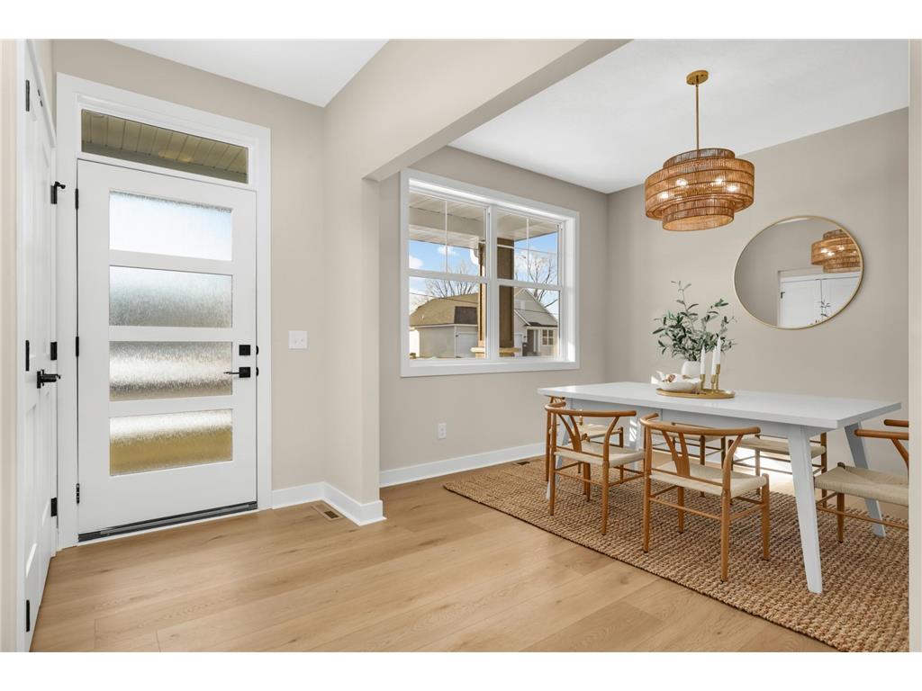 2164 Eustis Street Roseville MN 55113 7020449 image15