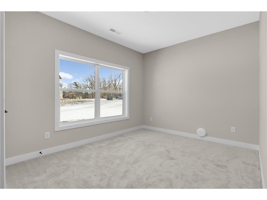 2164 Eustis Street Roseville MN 55113 7020449 image36