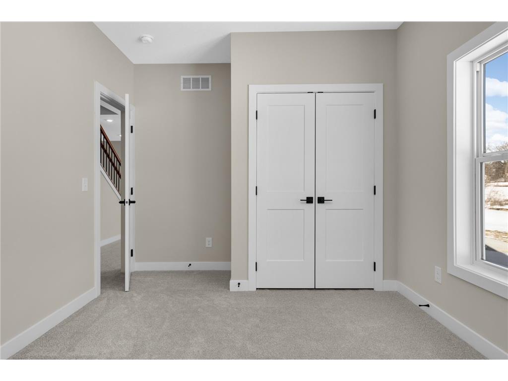 2164 Eustis Street Roseville MN 55113 7020449 image37