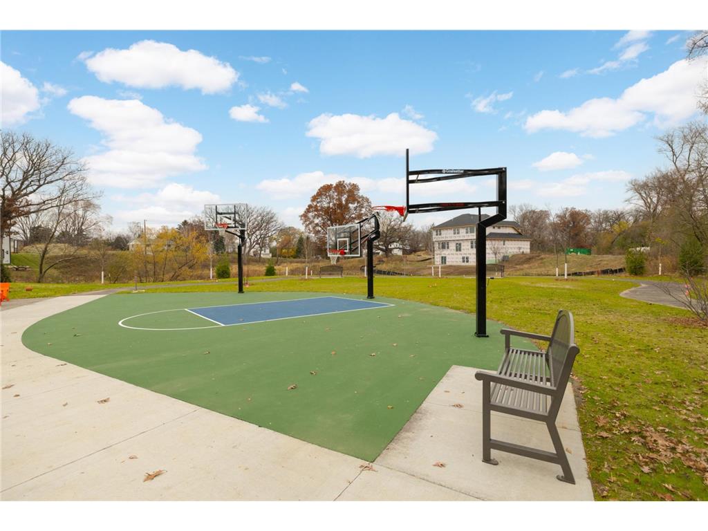 2164 Eustis Street Roseville MN 55113 7020449 image43