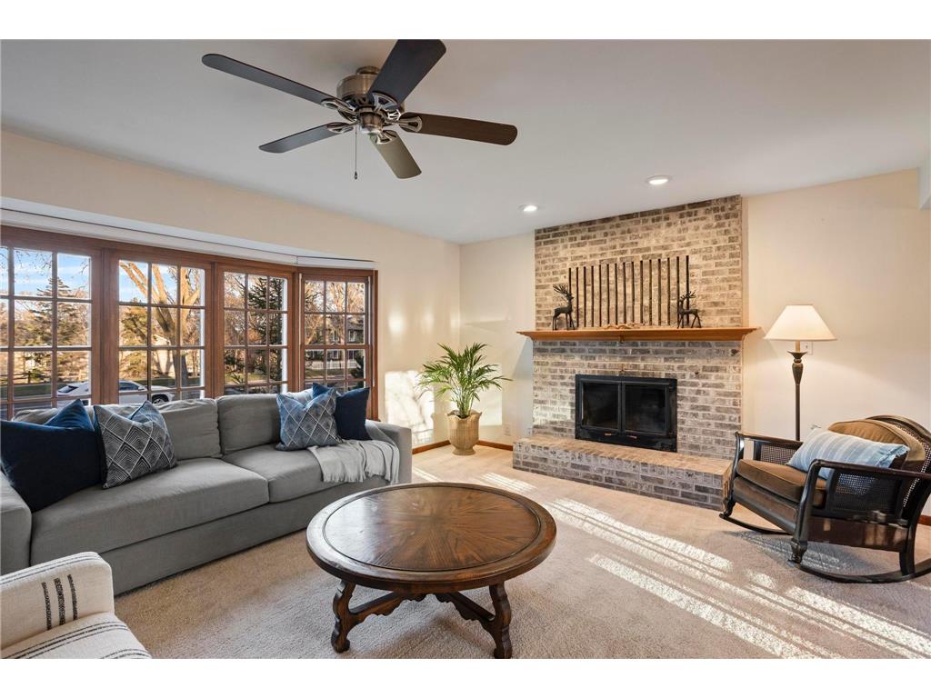 2164 Overlook Drive Bloomington MN 55431 7037326 image4
