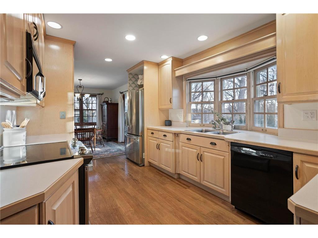 2164 Overlook Drive Bloomington MN 55431 7037326 image7