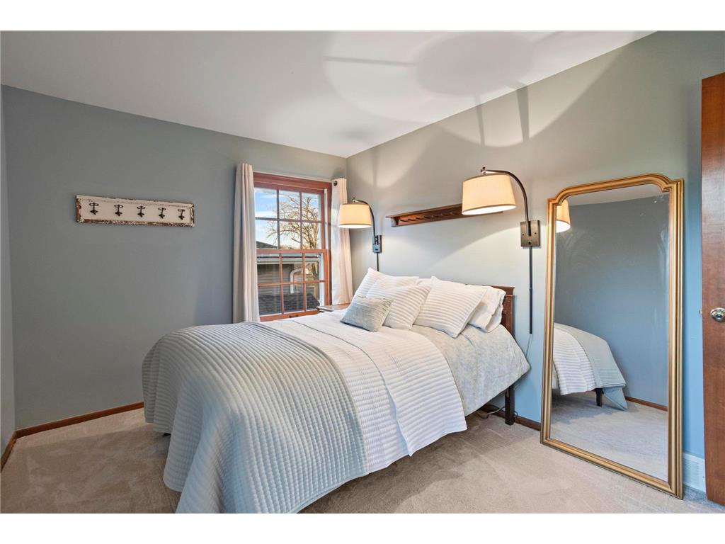 2164 Overlook Drive Bloomington MN 55431 7037326 image9
