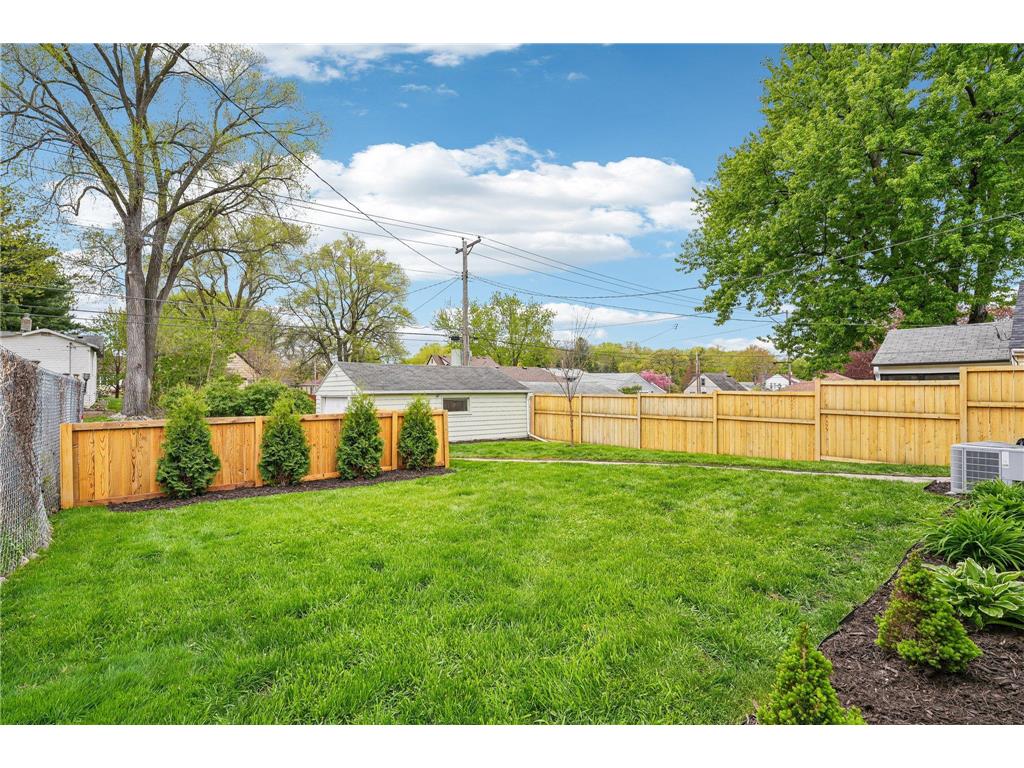 2164 Reaney Avenue E Saint Paul MN 55119 7064920 image22