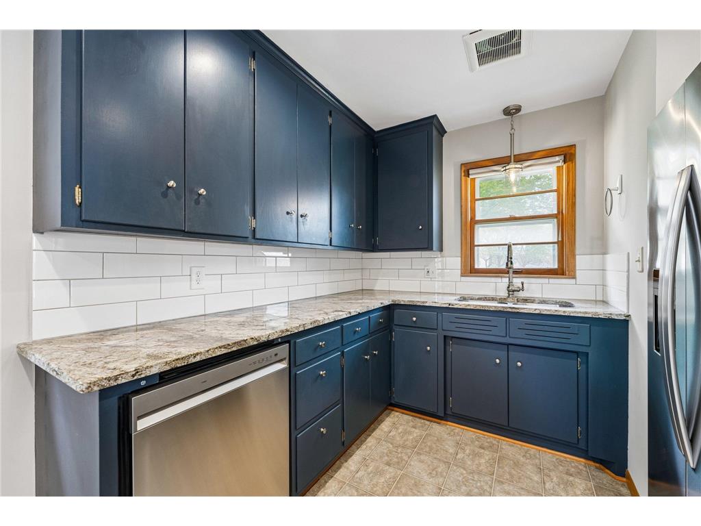 2164 Reaney Avenue E Saint Paul MN 55119 7064920 image4